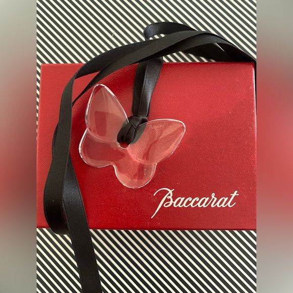 C PICS!! ART COLLAGE MURAL PROJECT DIY BACCARAT CLEAR CRYSTAL BUTTERFLY NECKLACE - Picture 8 of 10